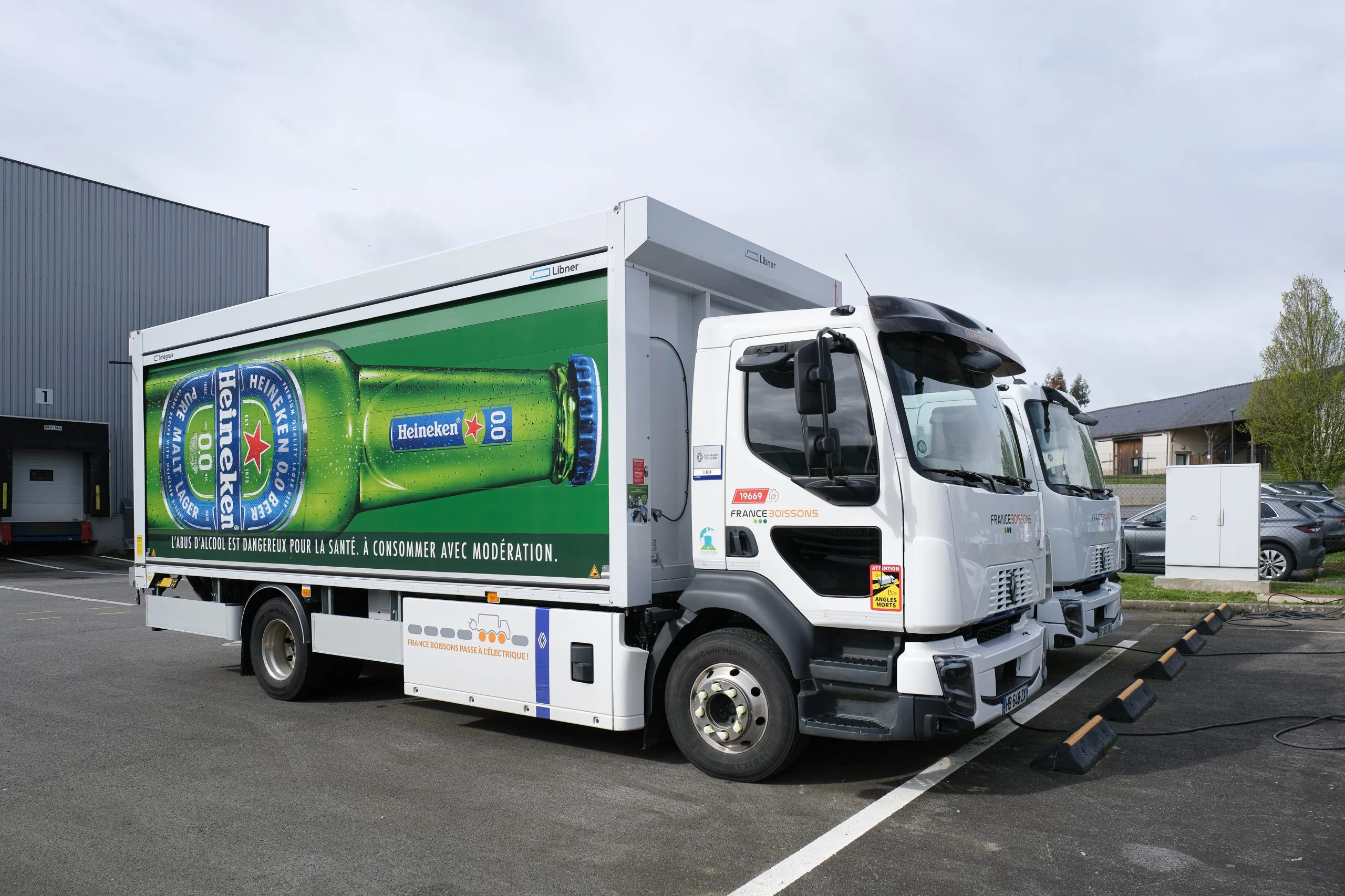 LE DEPLOIEMENT DES CAMIONS ELECTRIQUES SE POURSUIT CHEZ FRANCE BOISSONS